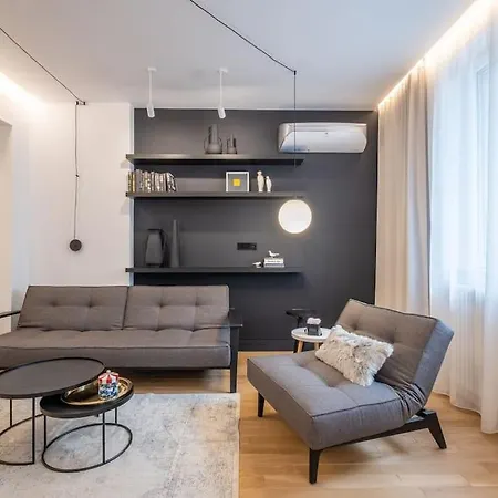Апартаменти Top-notch Location, An Exceptionally Stylish Flat Софія